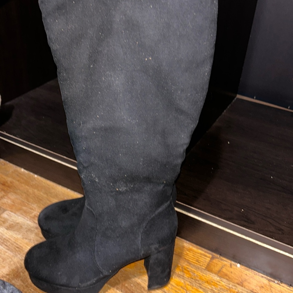 Worn once not for long super comfy